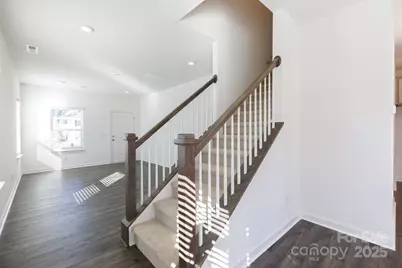 2032 Mandarin Boulevard, Charlotte, NC 28205 - Photo 9