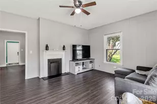 206 McConnell St, Clover, SC 29710 - Photo 5