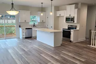 309 Riley Ct, Gastonia, NC 28052 - Photo 3