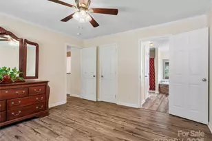 9 Sun Ridge Rd, Asheville, NC 28806 - Photo 15