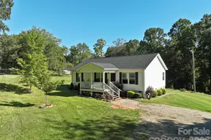 9 Sun Ridge Rd, Asheville, NC 28806 - Photo 1