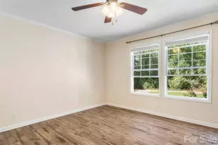 9 Sun Ridge Rd, Asheville, NC 28806 - Photo 13