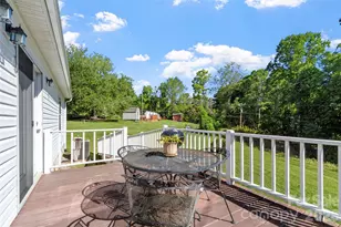 9 Sun Ridge Rd, Asheville, NC 28806 - Photo 23