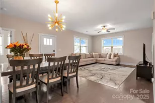 27 Mann Ln, Fletcher, NC 28732 - Photo 9