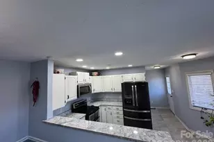 124 Mountain Valley Dr, Hendersonville, NC 28739 - Photo 11