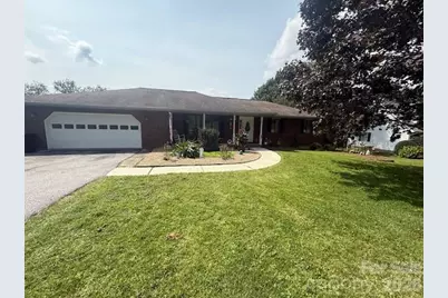 124 Mountain Valley Drive, Hendersonville, NC 28739 - Photo 1