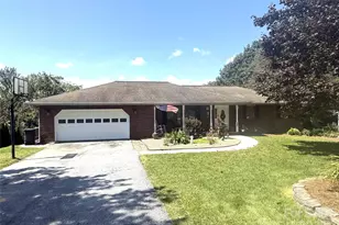 124 Mountain Valley Dr, Hendersonville, NC 28739 - Photo 1