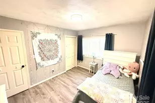 124 Mountain Valley Dr, Hendersonville, NC 28739 - Photo 15