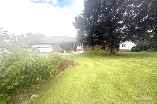 124 Mountain Valley Dr, Hendersonville, NC 28739 - Photo 3