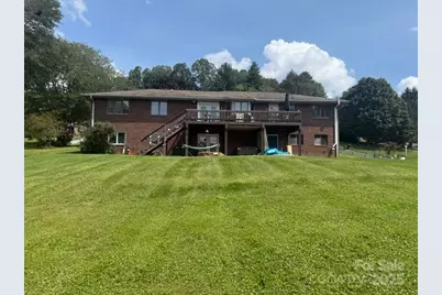 124 Mountain Valley Drive, Hendersonville, NC 28739 - Photo 5