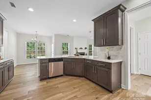 1022 Canopy Dr, Indian Trail, NC 28079 - Photo 5