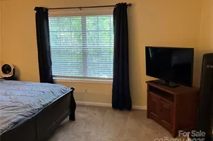 6011 Treetop Ct, Charlotte, NC 28212 - Photo 3