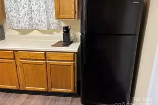 6011 Treetop Ct, Charlotte, NC 28212 - Photo 9