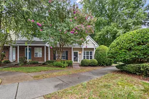 10862 Holly Ridge Blvd, Charlotte, NC 28216 - Photo 3