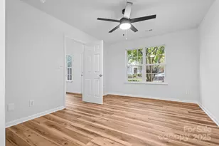 10862 Holly Ridge Blvd, Charlotte, NC 28216 - Photo 7