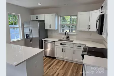 10862 Holly Ridge Boulevard, Charlotte, NC 28216 - Photo 13