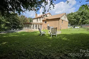 615 Braxfield Dr, Charlotte, NC 28217 - Photo 3