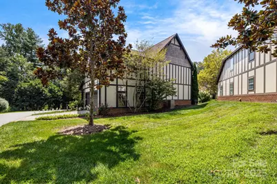 28 Trafalgar Circle, Asheville, NC 28805 - Photo 23