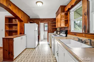 506 Bonner St, Hendersonville, NC 28739 - Photo 39