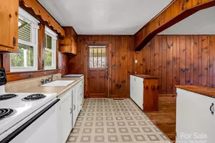 506 Bonner St, Hendersonville, NC 28739 - Photo 43