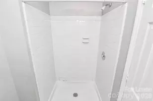 6146 Meadow Rose Ln, Charlotte, NC 28215 - Photo 15