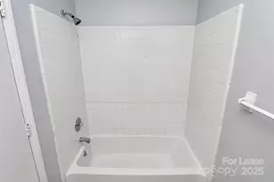 6146 Meadow Rose Ln, Charlotte, NC 28215 - Photo 23