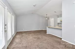 6146 Meadow Rose Ln, Charlotte, NC 28215 - Photo 13