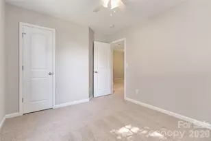 2557 Mulberry Pond Dr, Charlotte, NC 28208 - Photo 37