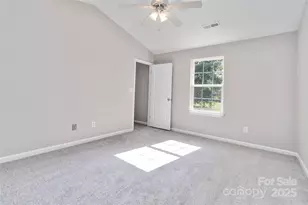 2557 Mulberry Pond Dr, Charlotte, NC 28208 - Photo 25