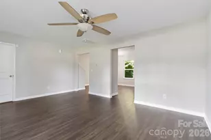 2557 Mulberry Pond Dr, Charlotte, NC 28208 - Photo 7