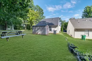 8421 Kings Creek Dr, Charlotte, NC 28273 - Photo 29