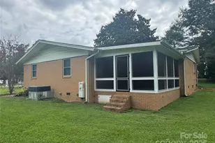 2028 Kings Rd, Shelby, NC 28150 - Photo 3