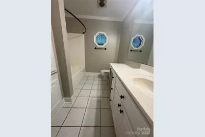 2028 Kings Road, Shelby, NC 28150 - Photo 9