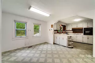 105 Marble Dr, Sylva, NC 28779 - Photo 11