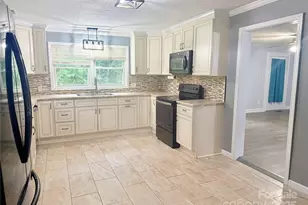 1180 Piney Ridge Rd, Forest City, NC 28043 - Photo 17