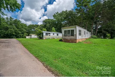 1218 W Highview Lane, Lincolnton, NC 28092 - Photo 11