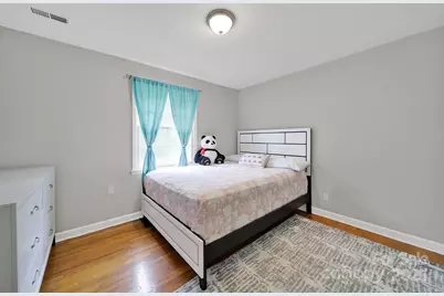 5300 Grafton Drive, Charlotte, NC 28215 - Photo 13