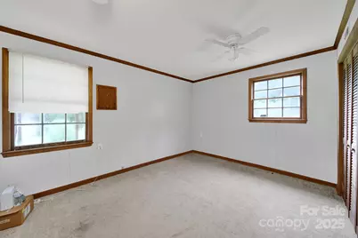 5300 Grafton Drive, Charlotte, NC 28215 - Photo 25