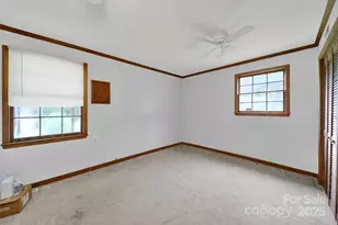 5300 Grafton Dr, Charlotte, NC 28215 - Photo 25