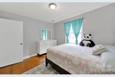 5300 Grafton Drive, Charlotte, NC 28215 - Photo 11