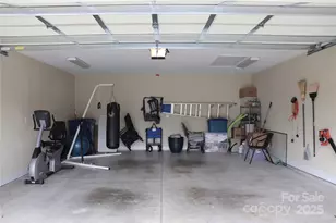 805C Wynnshire Drive, Hickory, NC 28601 - Photo 33