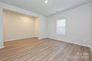 2106 Sunflower Cir, Newton, NC 28658 - Photo 5