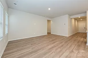 2106 Sunflower Cir, Newton, NC 28658 - Photo 11