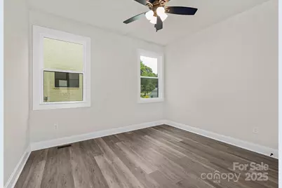 16321 Riverpointe Drive, Charlotte, NC 28278 - Photo 35