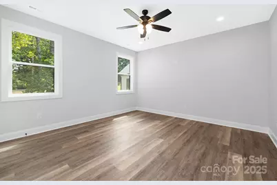 16325 Riverpointe Drive, Charlotte, NC 28278 - Photo 23