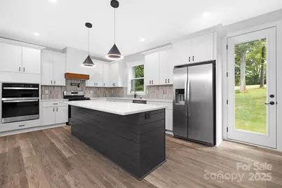 16325 Riverpointe Drive, Charlotte, NC 28278 - Photo 7