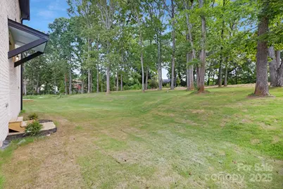 16325 Riverpointe Drive, Charlotte, NC 28278 - Photo 33