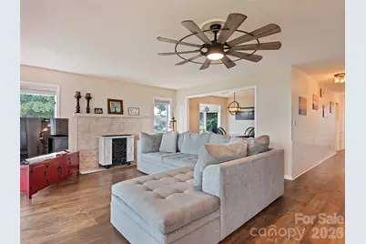 602 Fleetwood Plaza, Hendersonville, NC 28739 - Photo 19