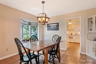 602 Fleetwood Plaza, Hendersonville, NC 28739 - Photo 13