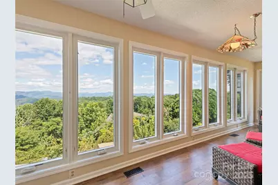 602 Fleetwood Plaza, Hendersonville, NC 28739 - Photo 19